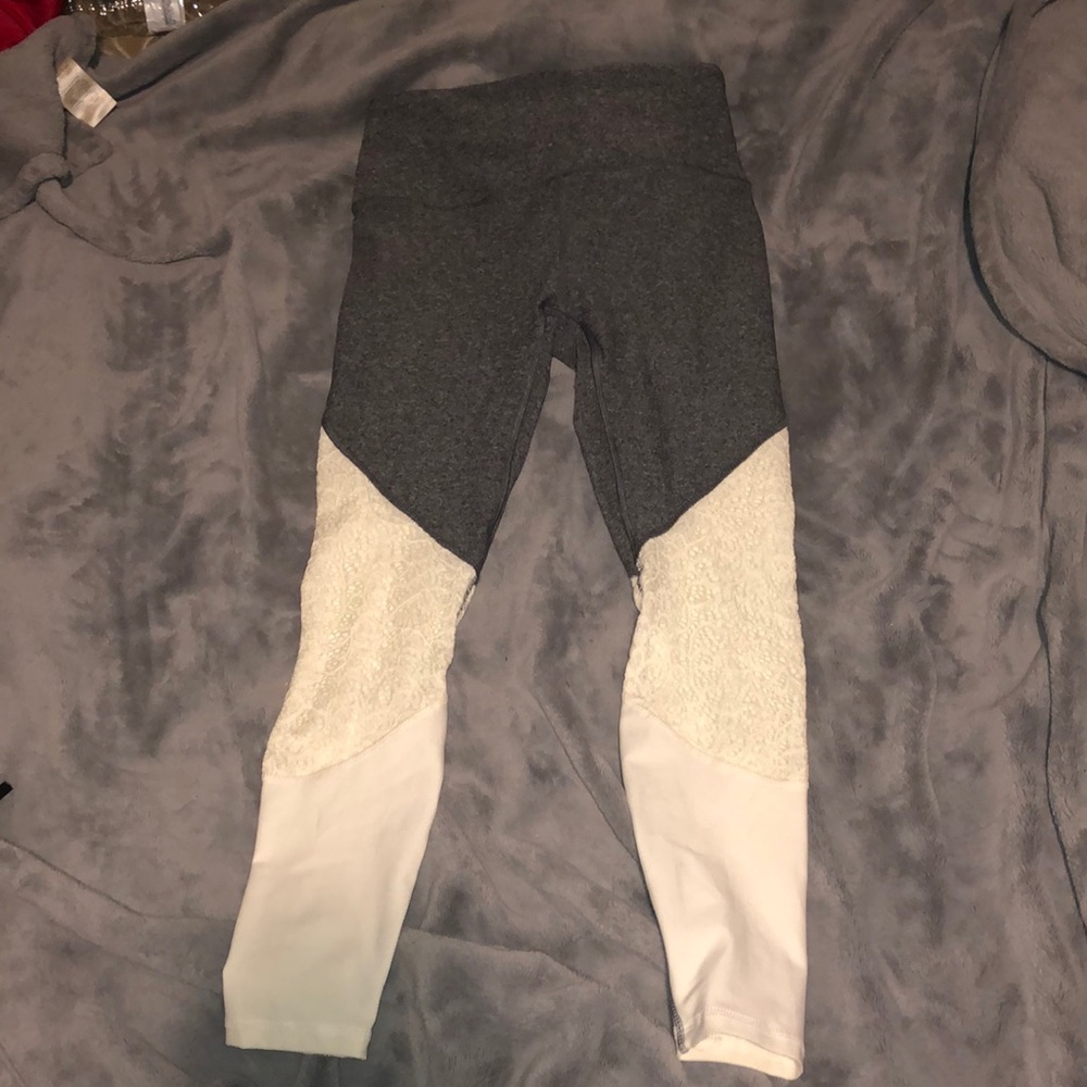 Grey leggings